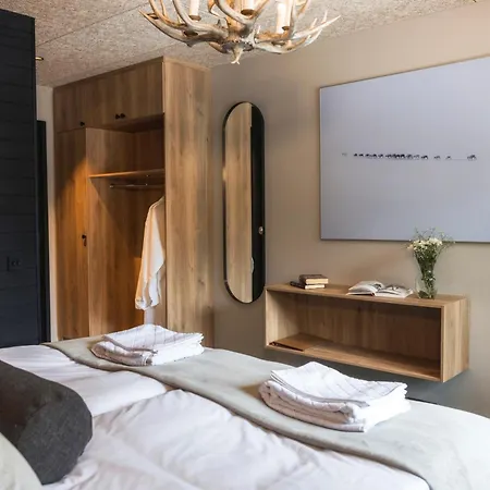 Kelo - Northern Lights And Wilderness Adventures In Kittilae *